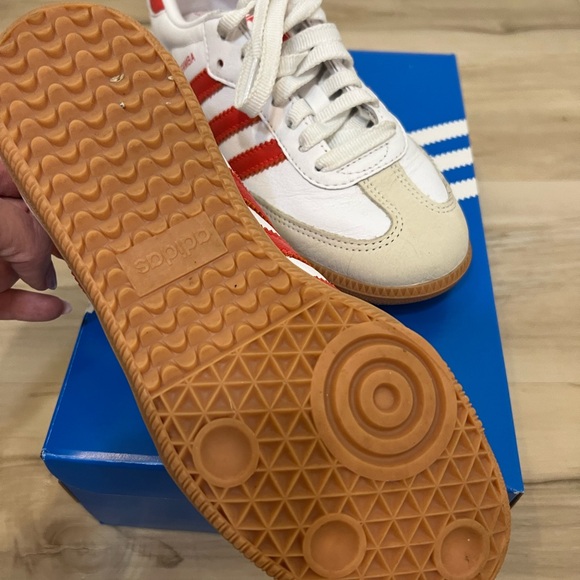 Adidas Samba OG White and Red Women's Sneakers - Picture 2 of 3